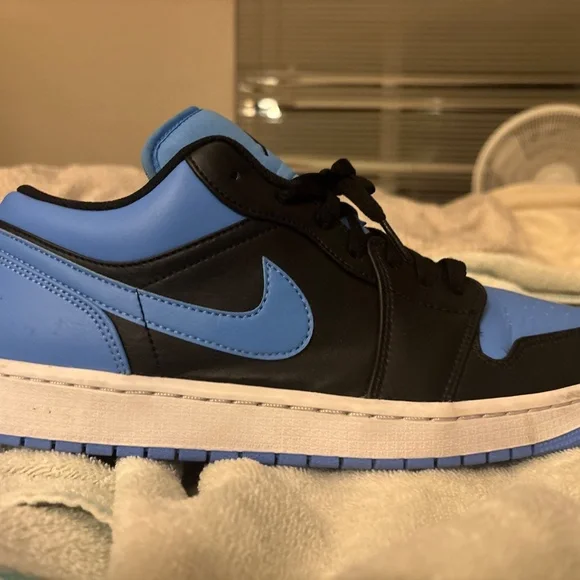 Jordan 1 lows - Picture 5 of 5